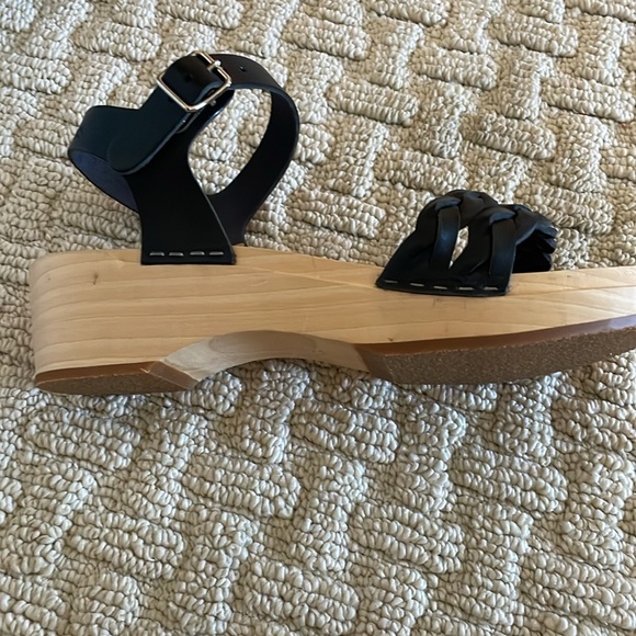 Hasbeens braided Sandals- New - Picture 2 of 3